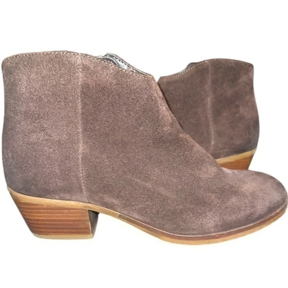 New ▶️ Clarks ◀️ Women’s Mila Myth Suede Boots 6.5